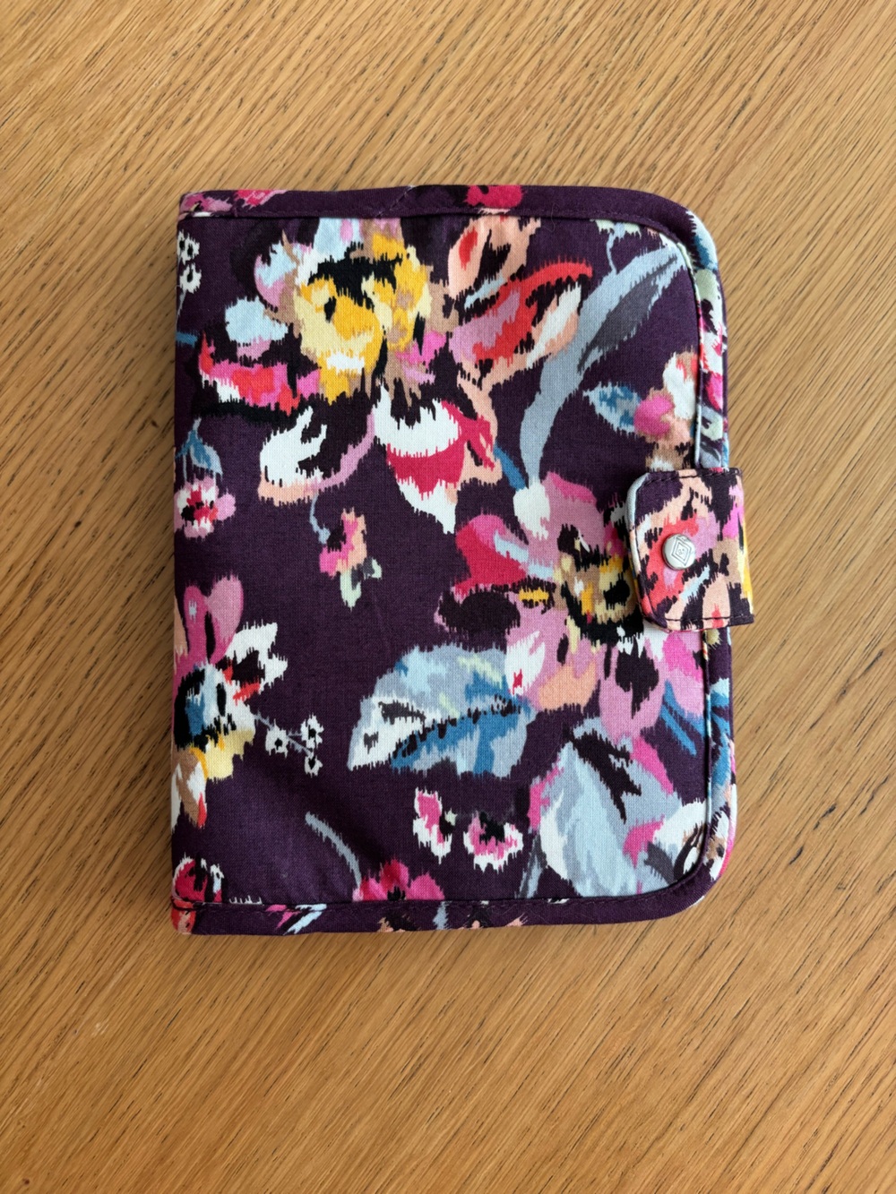 Vera Bradley Retired Pattern Indiana Rose Zip-In Jewelry Organizer